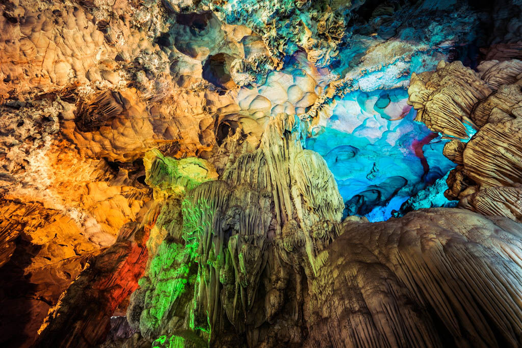 Capture Halong’s iconic karsts
